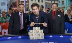 Обладателем первого браслета WSOP 2014 стал Доминик Ницше